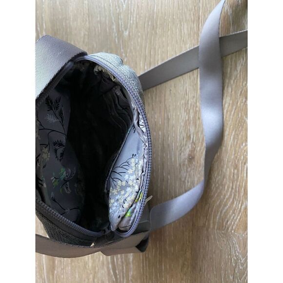 Vera Bradley Crossbody Purse - Picture 6 of 7